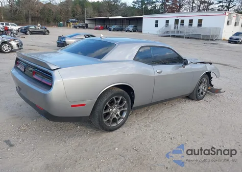 2017 Dodge Challenger Gt z USA, uszkodzony, nr VIN 2C3CDZGG5HH624820